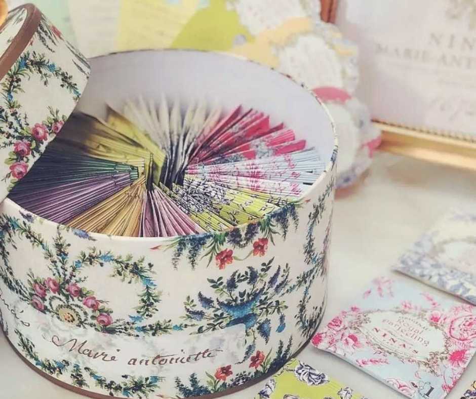 set of teas